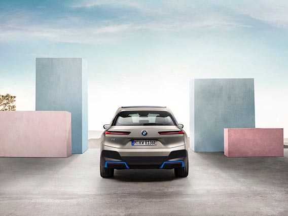 BMW iX xDrive
